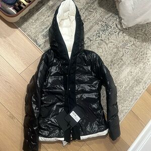 Herbe Quilted Hooded Down Jacket reversible